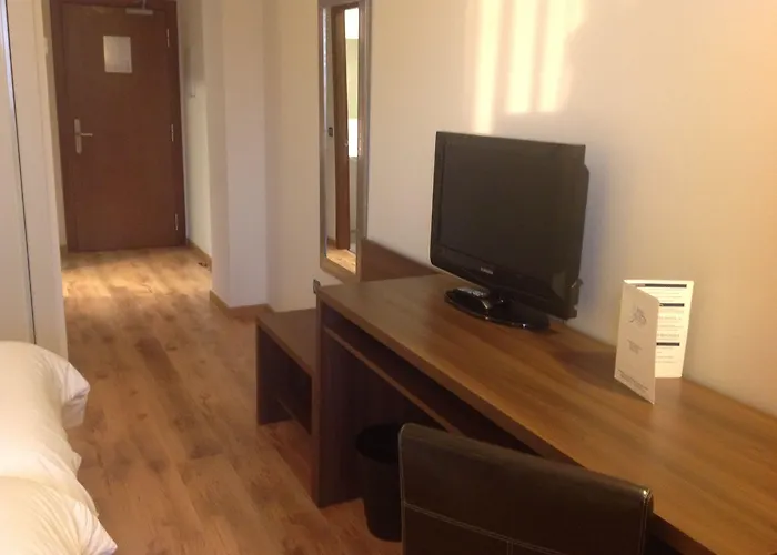 帕格奥利沃酒店 3*