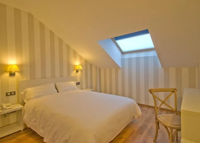 帕格奥利沃酒店 3* 锡曼卡斯